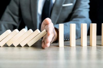 資本風云 | 利潤增長靠炒股，方正證券遭外資、中國信達累計減持數十億元